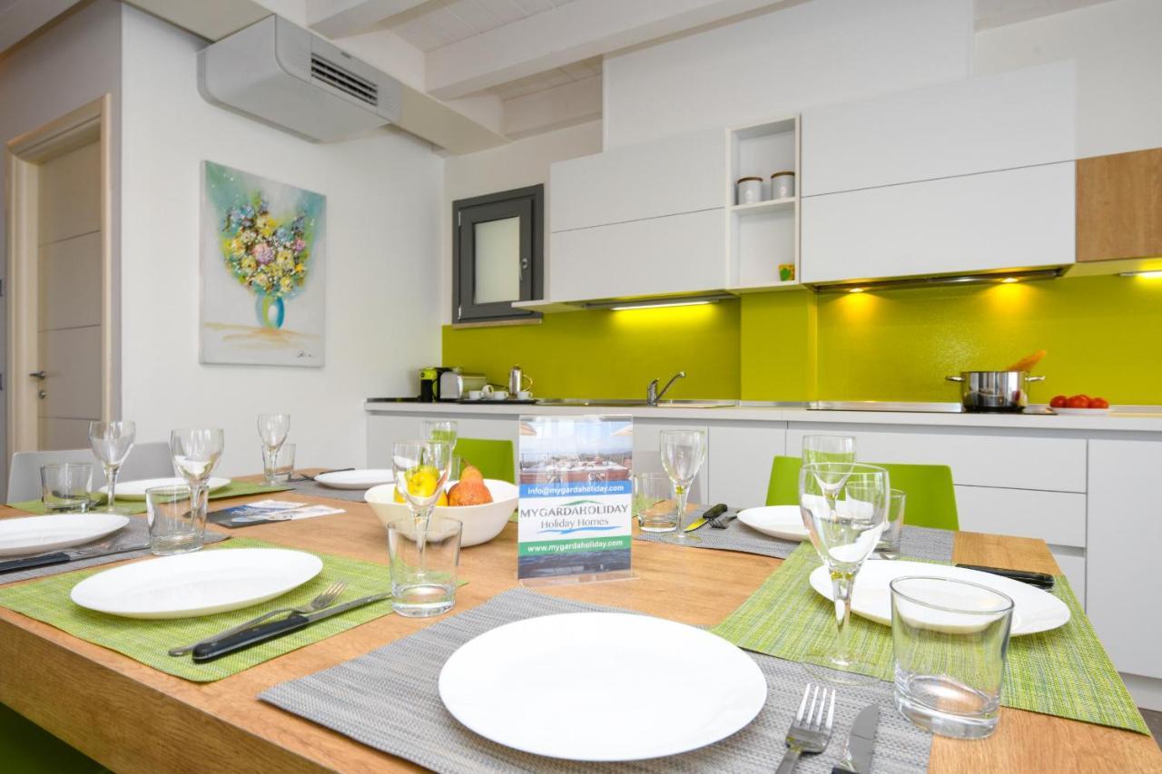 Borgo Gasparina Family Apartments Castelnuovo del Garda Exterior photo