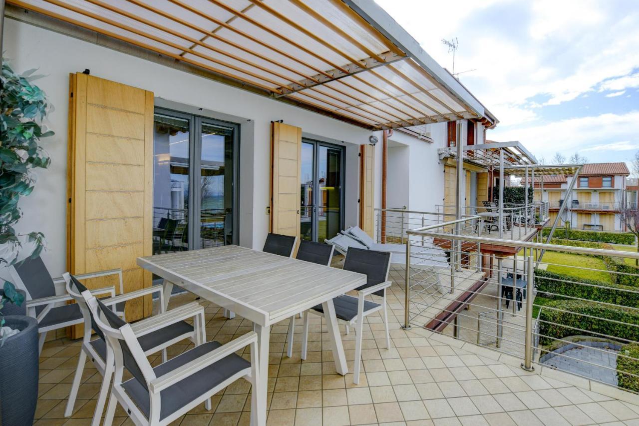 Borgo Gasparina Family Apartments Castelnuovo del Garda Exterior photo