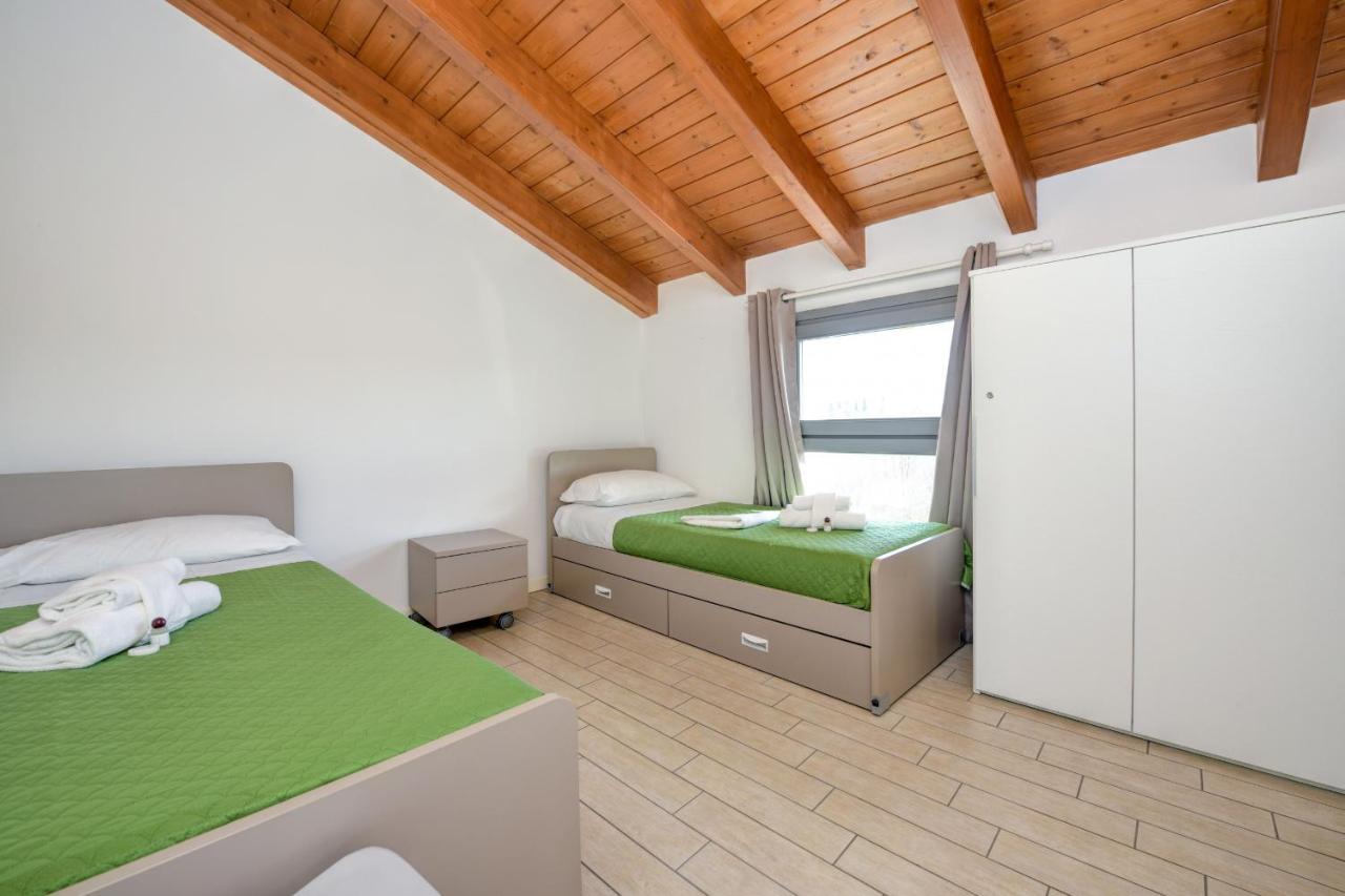 Borgo Gasparina Family Apartments Castelnuovo del Garda Exterior photo
