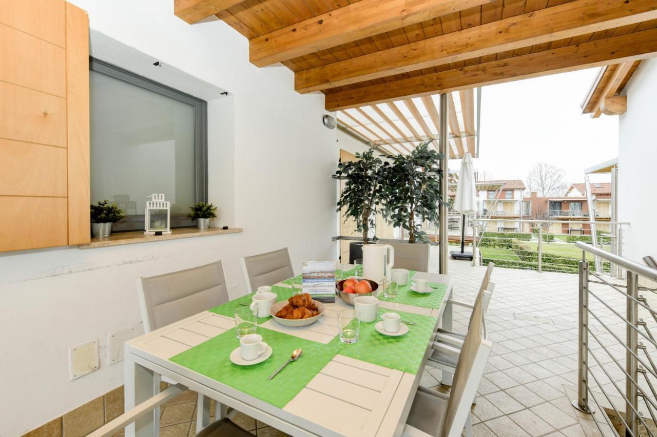 Borgo Gasparina Family Apartments Castelnuovo del Garda Exterior photo
