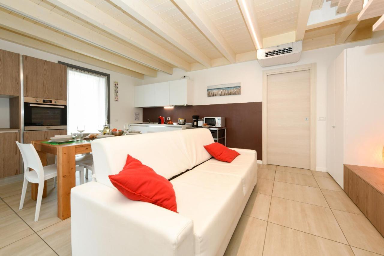 Borgo Gasparina Family Apartments Castelnuovo del Garda Exterior photo