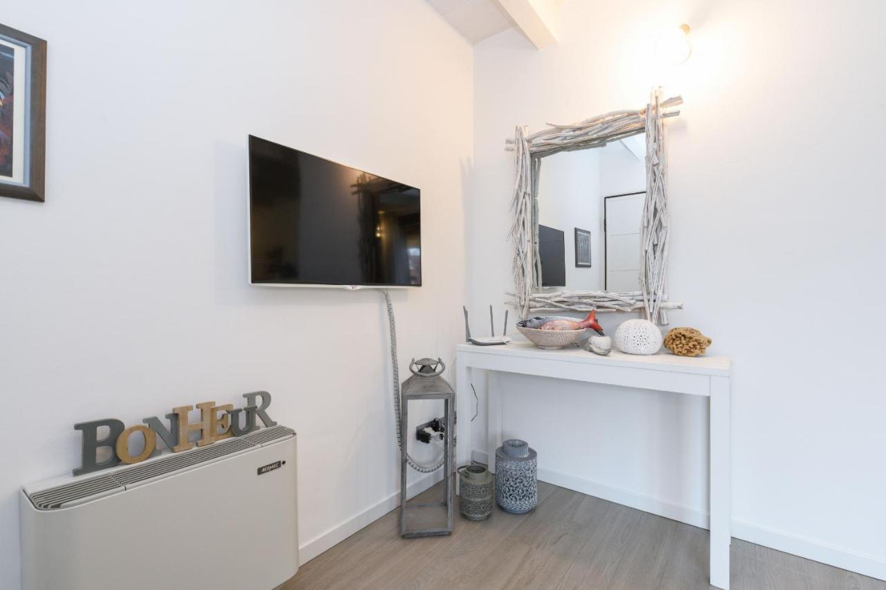Borgo Gasparina Family Apartments Castelnuovo del Garda Exterior photo
